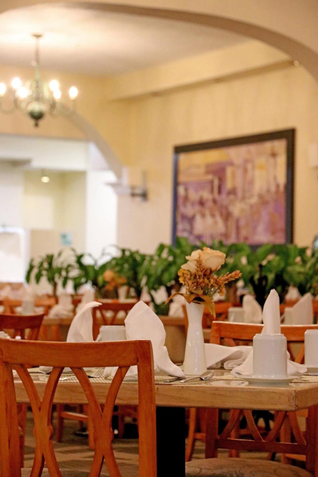 Holiday Inn La Piedad By Ihg Exterior photo