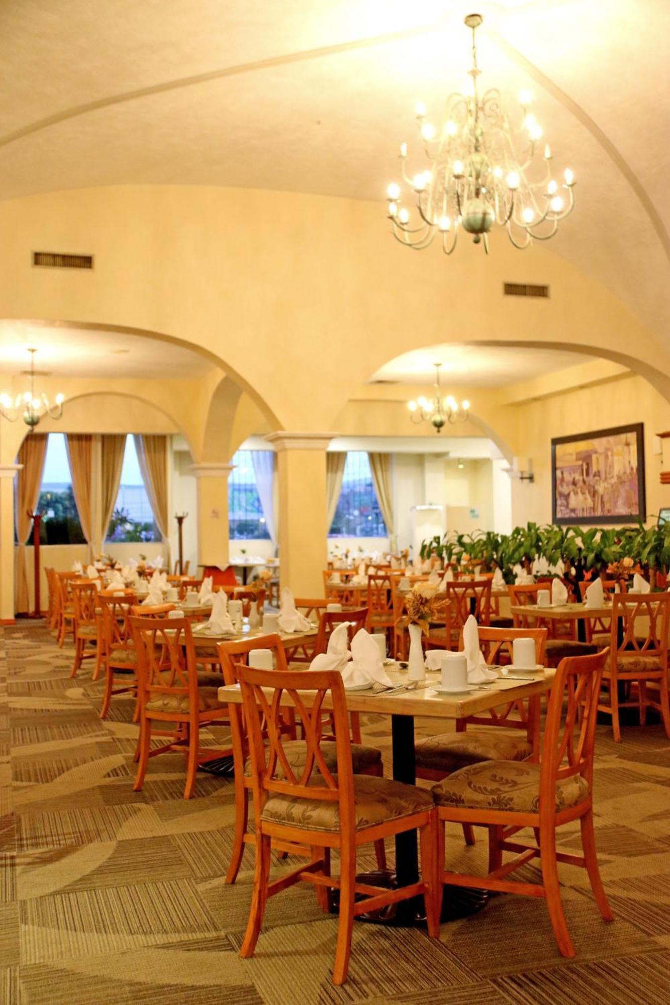 Holiday Inn La Piedad By Ihg Exterior photo