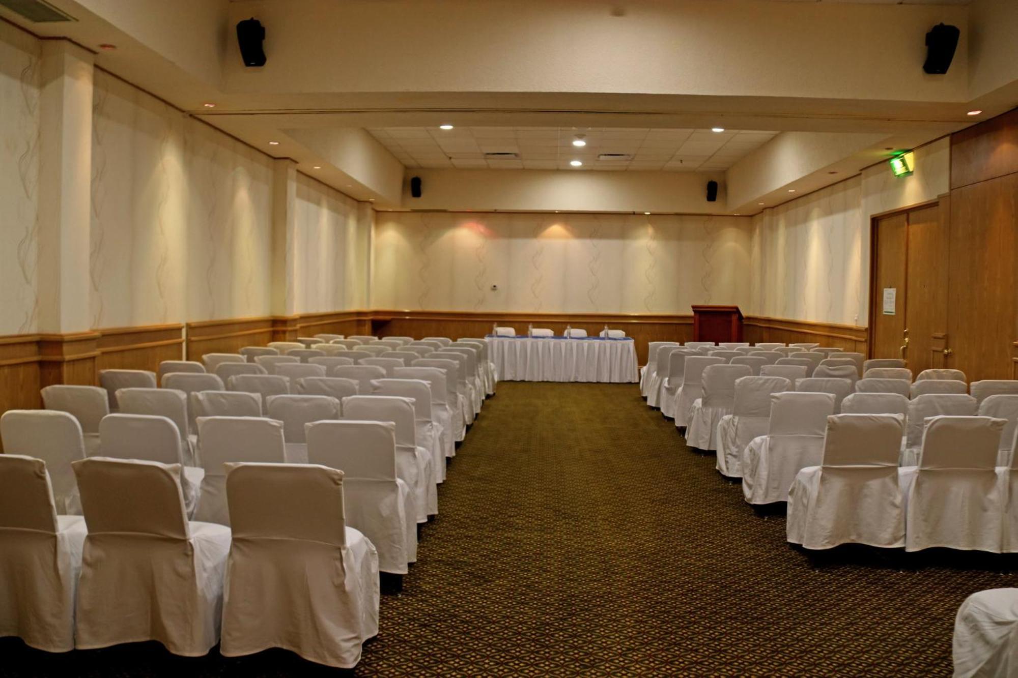 Holiday Inn La Piedad By Ihg Exterior photo