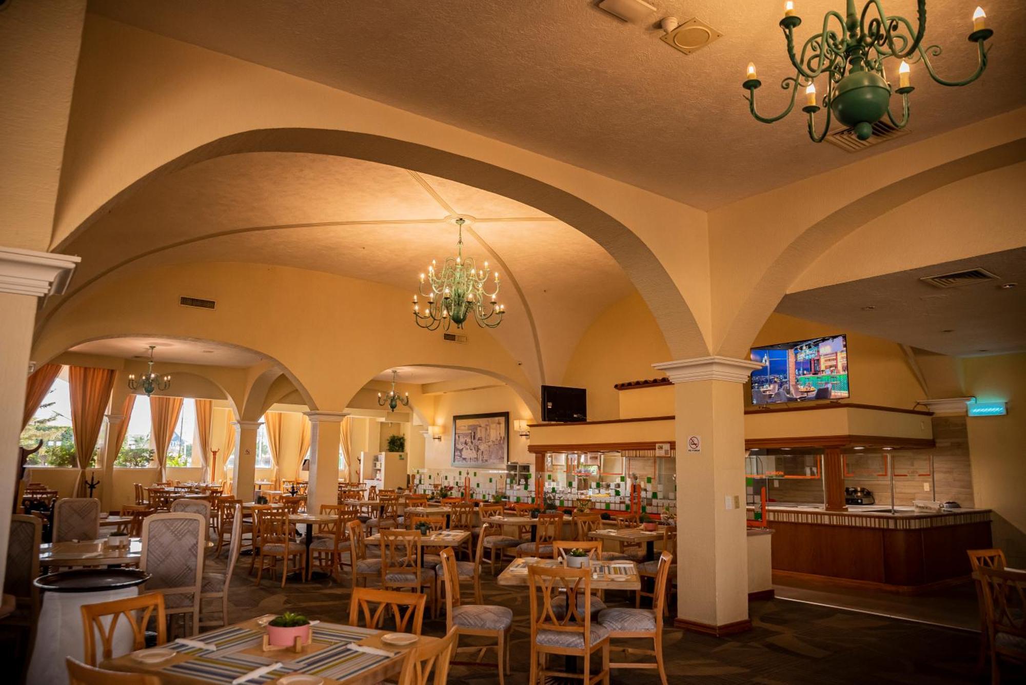 Holiday Inn La Piedad By Ihg Exterior photo
