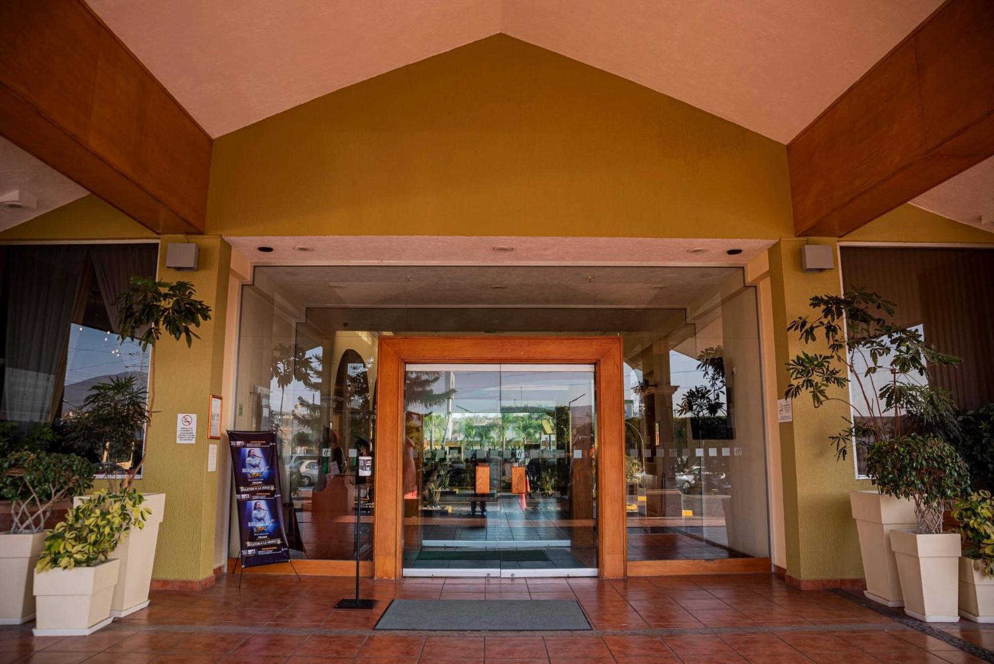Holiday Inn La Piedad By Ihg Exterior photo