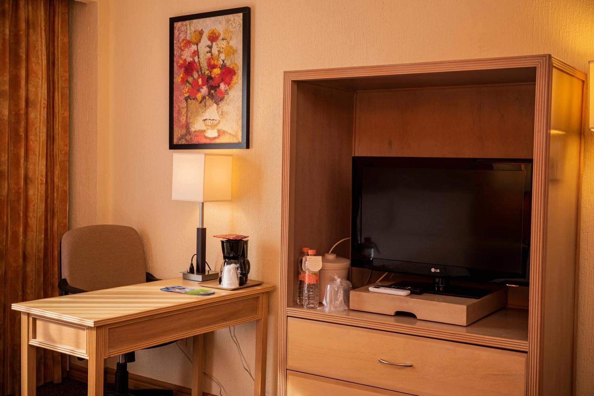 Holiday Inn La Piedad By Ihg Exterior photo